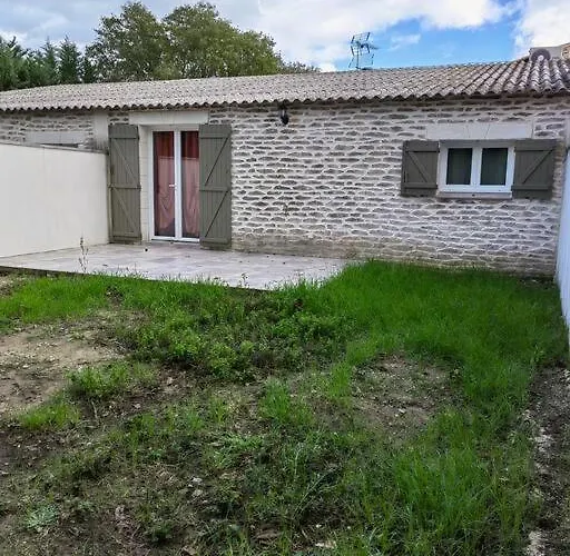 Holiday home Maisonnette Du Mas *